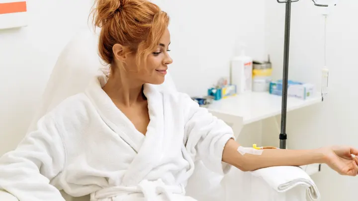 Surviving Holiday Chaos: Aesthetic Treatments for Stress Reduction and Relaxation